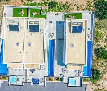 Sunny Lux - Villa *