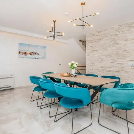 Sunny Lux - Villa