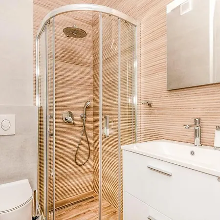 Sunny Lux - Villa *